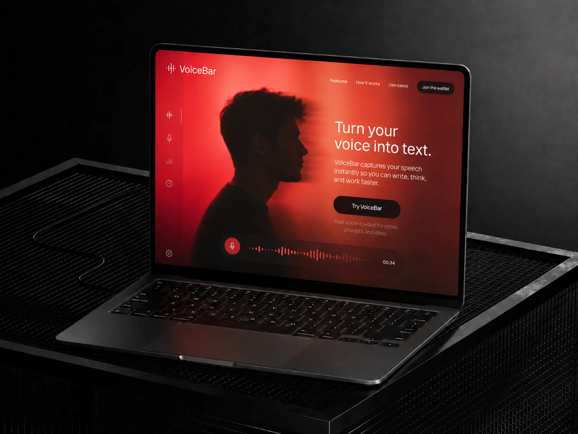 תצוגת VoiceBar על מחשב נייד בסביבת עבודה כהה